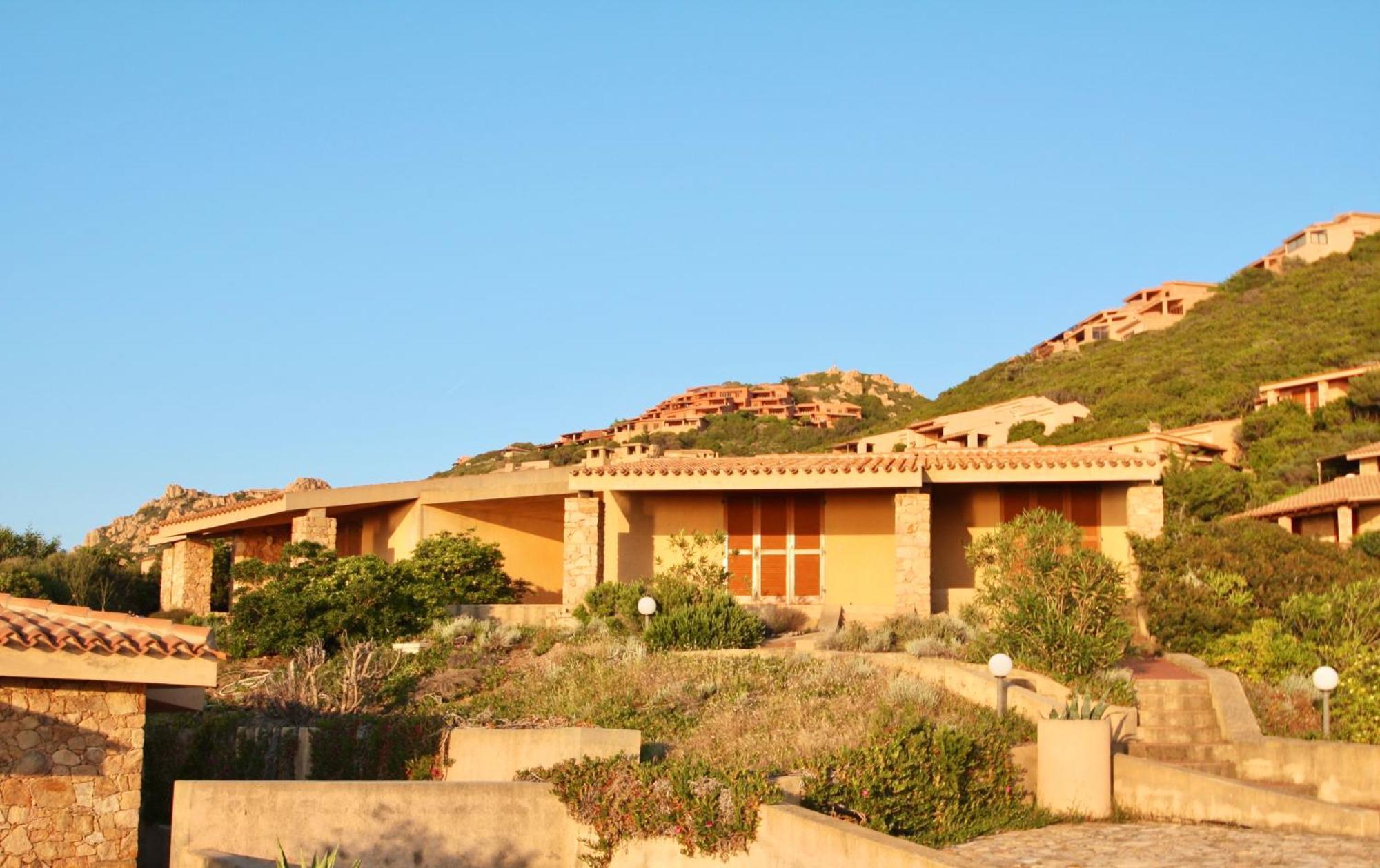 Residence In Costa Paradiso, Apartments With Private Outdoor Area Exterior photo